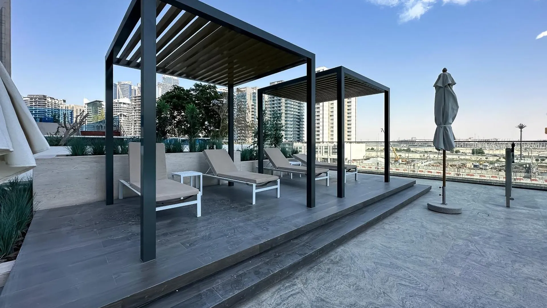 ドバイTrophy Luxe Living In The Heart Of Bbay W Jacuzziアパートメント ドバイ