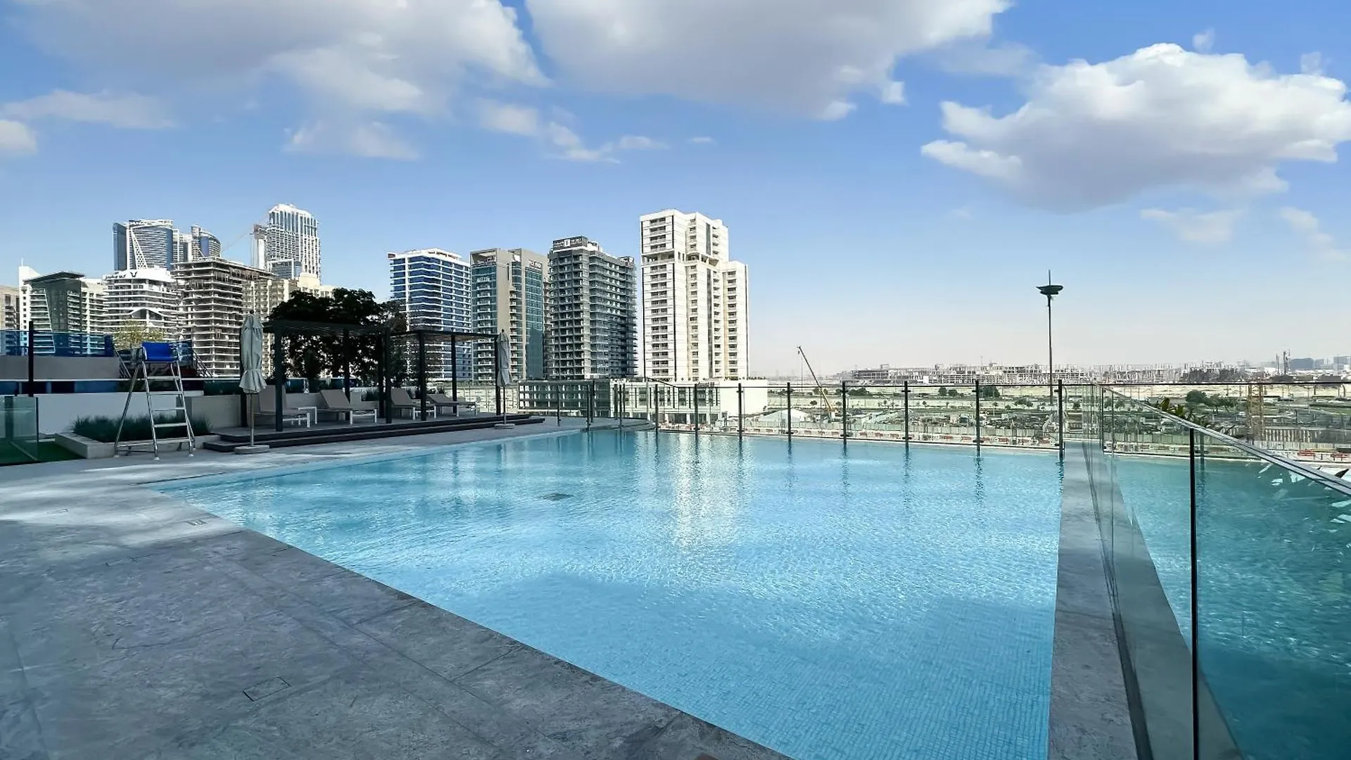 ドバイTrophy Luxe Living In The Heart Of Bbay W Jacuzziアパートメント 0*, ドバイ
